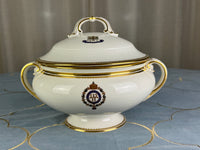 Kaiserliche Suppenterrine mit Deckel von S.M.Y. Hohenzollern, datiert 1911 – Porzellan aus dem Besitz Kaiser Wilhelm II.