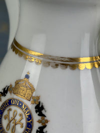 Kaiserliche Mokkakanne mit Deckel von S.M.Y. Hohenzollern, datiert 1908 + 1909 – Porzellan aus dem Besitz  Kaiser Wilhelm II.