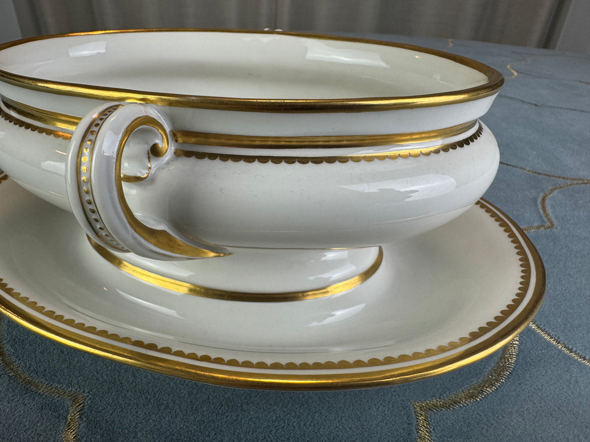 Kaiserliche Sauciere von S.M.Y. Hohenzollern, datiert 1911 – Porzellan aus dem Besitz Kaiser Wilhelm II.