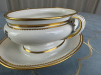 Kaiserliche Sauciere von S.M.Y. Hohenzollern, datiert 1911 – Porzellan aus dem Besitz Kaiser Wilhelm II.
