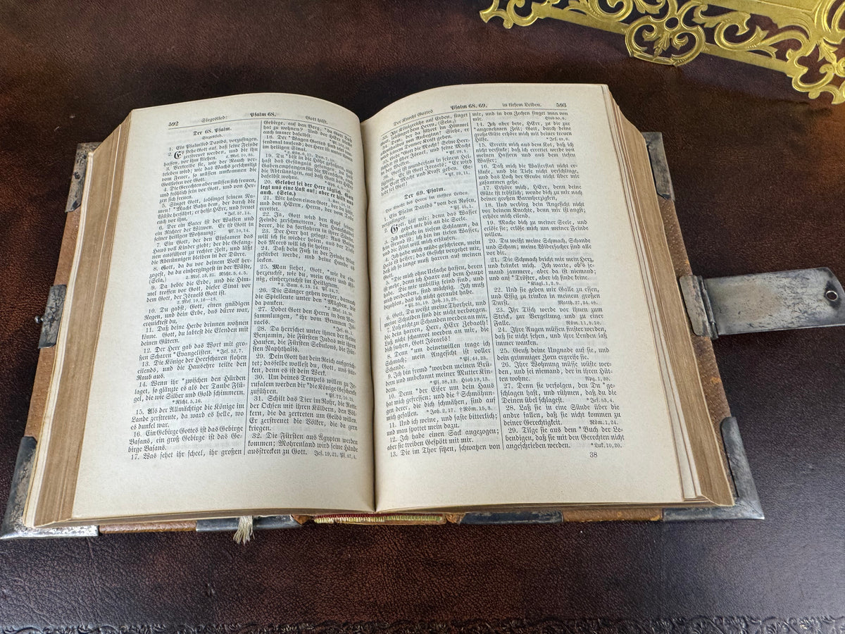Kaiserin Auguste Victoria – Geschenk‑Bibel von 1896 mit Widmung
