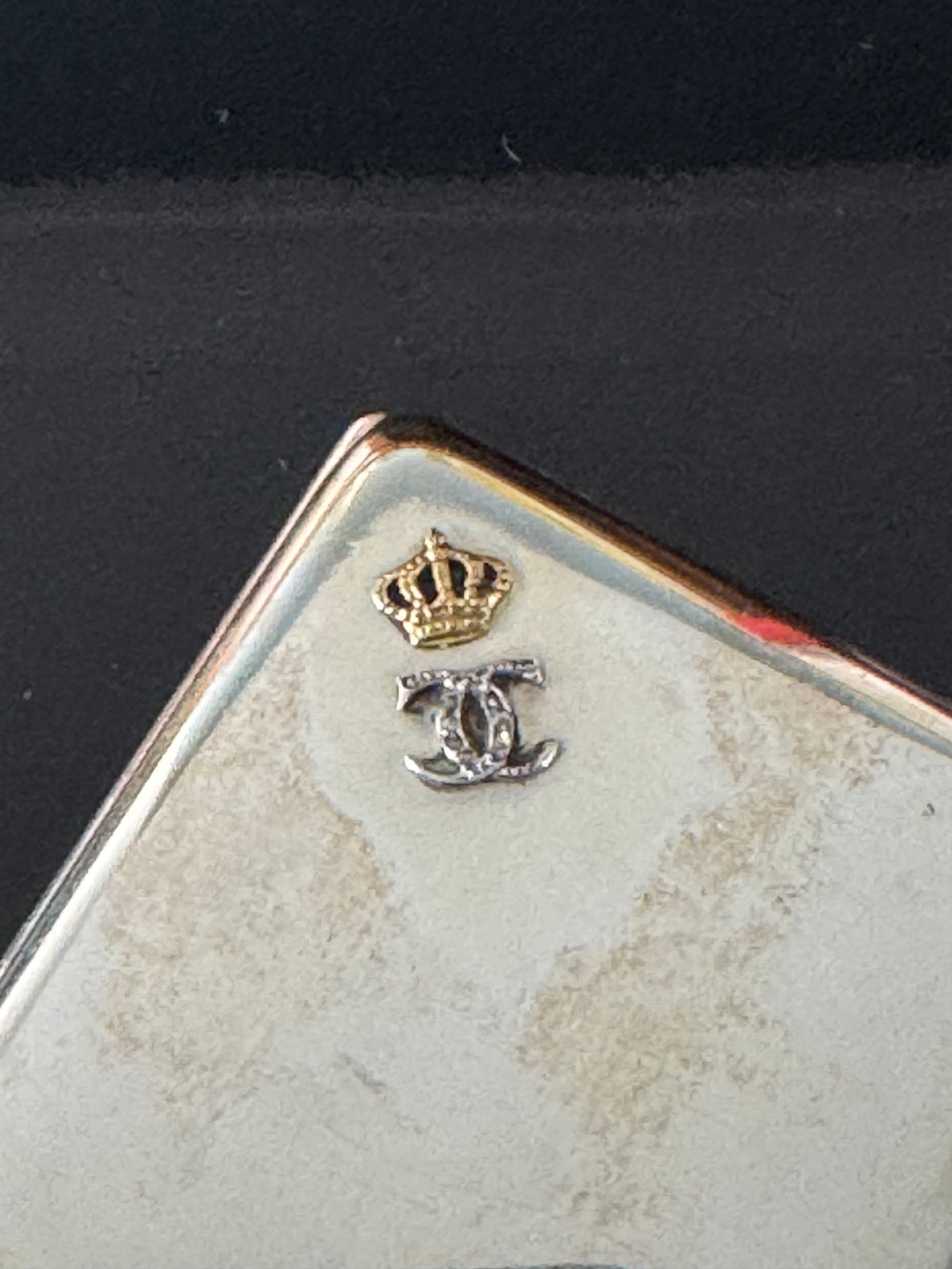 kaiserliches Zigarettenetui der Kronprinzessin Cecilie aus 800 Silber mit Diamantmonogramm, Goldkrone und originaler Friedländer-Schatulle.