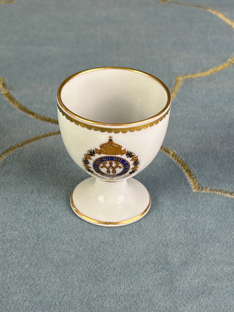 Kaiserlicher Eierbecher von S.M.Y. Hohenzollern, datiert 1904 – Porzellan aus dem Besitz  Kaiser Wilhelm II.