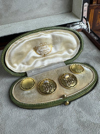 Originale goldene Manschettenknöpfe Kaiser Wilhelm II. mit Monogramm W II, Kaiserkrone, Brillanten und datiertem Originaletui von 1908.