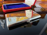kaiserliches Zigarettenetui der Kronprinzessin Cecilie aus 800 Silber mit Diamantmonogramm, Goldkrone und originaler Friedländer-Schatulle.