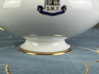 Kaiserliche Suppenterrine mit Deckel von S.M.Y. Hohenzollern, datiert 1911 – Porzellan aus dem Besitz Kaiser Wilhelm II.