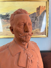 MAX BEZNER Terrakotta-Büste von Kaiser Wilhelm II., Cadinen, datiert 1928