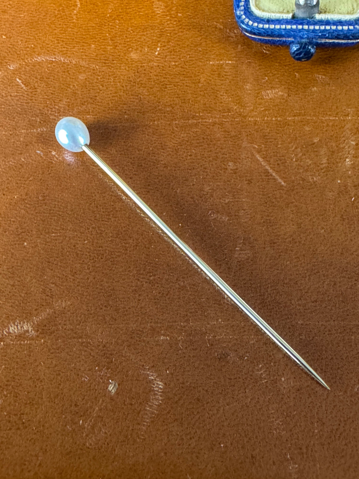 Anstecknadel aus 585 Gold mit echter Perle im originalen Etui von Friedländer Berlin