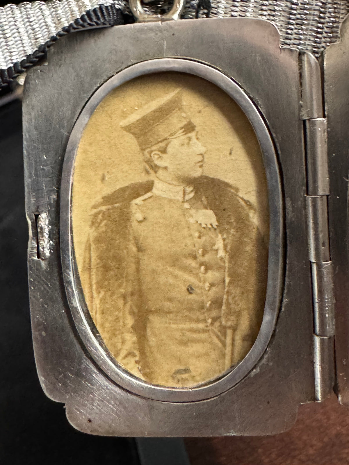 Insigne du 25e anniversaire du prince héritier Wilhelm – monogramme A & W, régiment de Hambourg, vers 1884