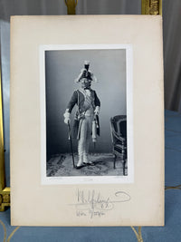 Großer feuervergoldeter Geschenkrahmen mit Widmungsportrait von Kaiser Wilhelm II., 1897