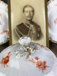 Neuosier Warmwasserkanne, Kaiser Wilhelm II, datiert 1901 + 1911
