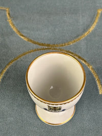 Kaiserlicher Eierbecher von S.M.Y. Hohenzollern, datiert 1904 – Porzellan aus dem Besitz  Kaiser Wilhelm II.