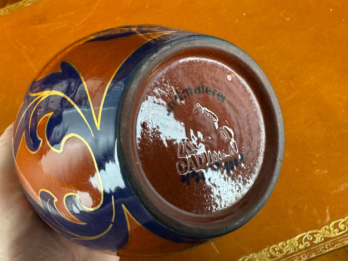 Antike Cadinen Vase in Rot und Blau mit Golddekor aus der kaiserlichen Manufaktur Cadinen